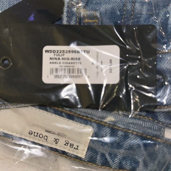 Nina‎ Cigarette - Tulip
High-Rise Rigid Jean - Picture 3 of 4